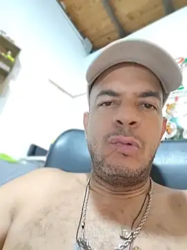 latinmartin73 online show from June 2026 04:45:01 AM