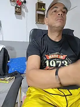 latinmartin73 online show from June 2026 12:54:01 AM