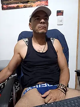 latinmartin73 online show from September 2025 01:50:02 AM