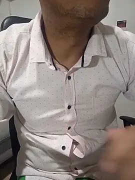 latinmartin73 online show from February 2026 12:43:01 AM