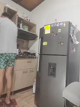 latinmartin73 online show from December 2025 02:28:02 AM