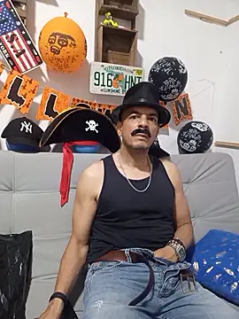 latinmartin73 online show from October 2025 12:40:02 AM