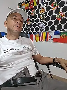 latinmartin73 online show from June 2026 07:42:02 PM