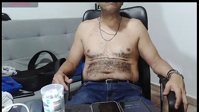 latinmartin73 online show from March 2026 12:04:01 AM