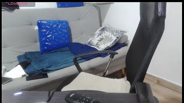 latinmartin73 online show from March 2026 12:11:01 AM