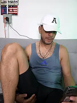 latinmartin73 online show from February 2025 02:17:02 AM