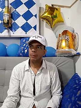latinmartin73 online show from September 2025 12:16:01 AM