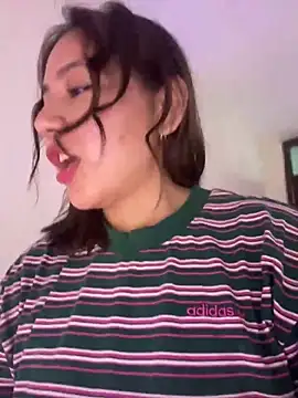 Snapshot of kittyfresita chatting on March 2025 01:22:01 AM kittyfresita online show from March 2025 01:22:01 AM