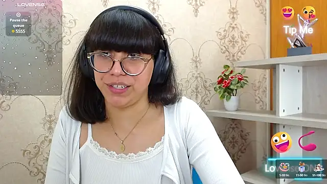 Nataly Cloud online show from January 2025 04:15:01 PM