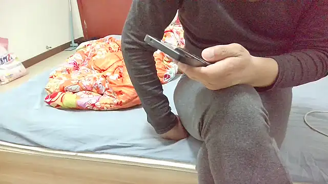 huzi518 online show from December 2025 03:50:02 PM