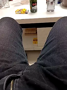 huzi518 online show from February 2026 01:55:01 PM