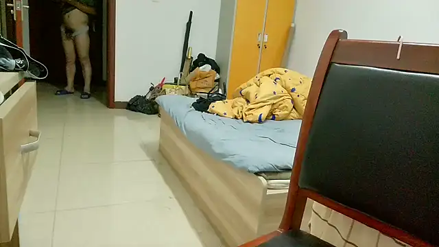 huzi518 online show from September 2025 03:47:02 PM