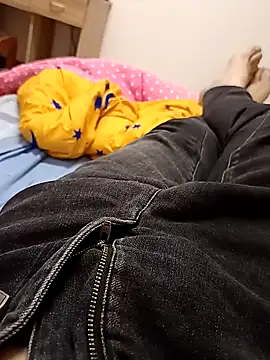 huzi518 online show from April 2026 05:42:01 PM