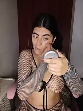 miakhalifaaa  online show from February 2026 10:21:02 PM