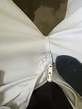 Young-hornyboy online show from June 2026 07:08:02 AM