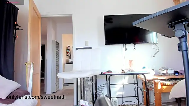 mistressnatty online show from December 2025 05:14:02 PM