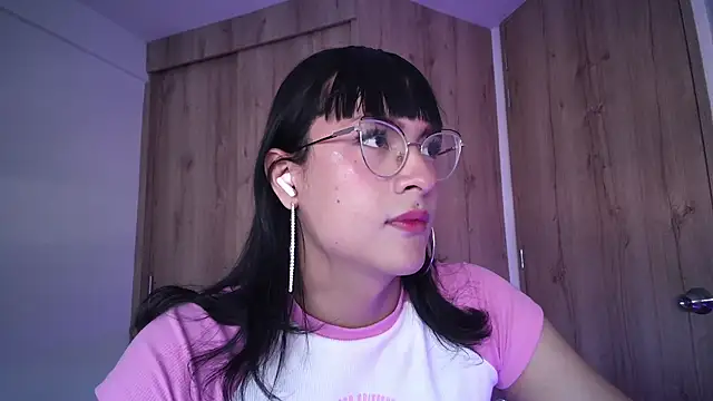 Snapshot of Kiitygirl chatting on January 2025 12:19:02 PM Kiitygirl online show from January 2025 12:19:02 PM
