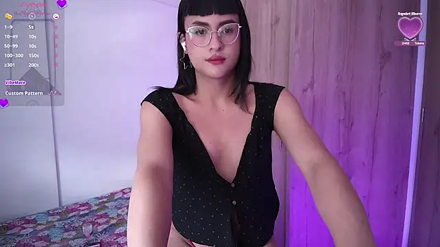 Snapshot of Kiitygirl chatting on February 2025 06:35:01 PM Kiitygirl online show from February 2025 06:35:01 PM