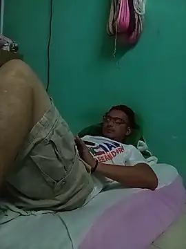 Andresguz35 online show from November 2025 06:19:01 AM