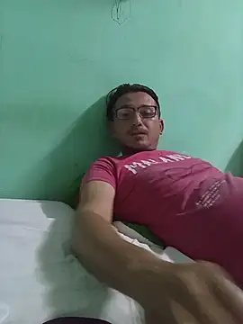 Andresguz35 online show from November 2025 04:27:02 AM