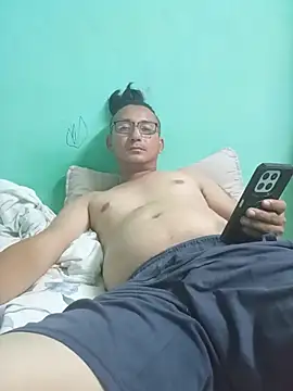 Andresguz35 online show from July 2026 05:58:02 AM
