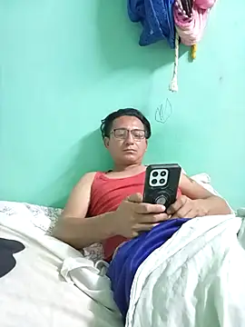 Andresguz35 online show from March 2026 04:05:02 AM