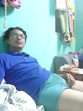 Andresguz35 online show from February 2026 04:56:02 AM