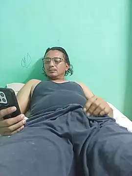 Andresguz35 online show from July 2026 02:34:01 AM