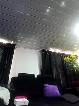 Fenix 528 online show from October 2025 08:20:02 PM