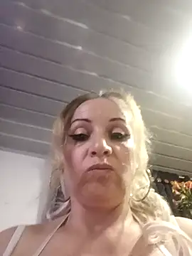 Fenix 528 online show from November 2025 12:15:02 AM