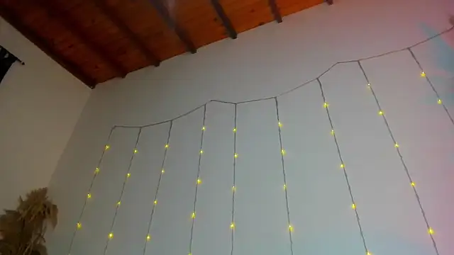 Maisa issa online show from March 2026 01:13:01 PM