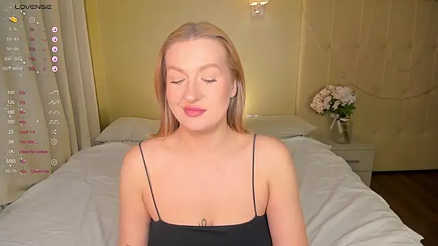 Emma  Leee online show from March 2025 04:02:02 AM
