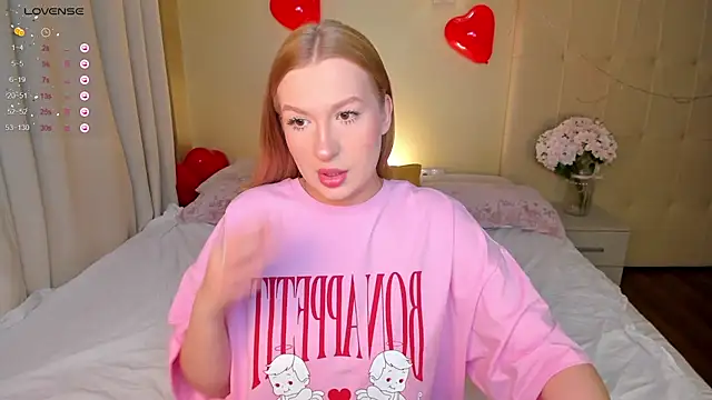 Emma  Leee online show from February 2025 01:03:02 AM