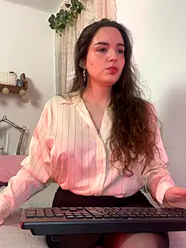 Snapshot of tatianaAlvarez1 chatting on November 2025 10:16:02 AM tatianaAlvarez1 online show from November 2025 10:16:02 AM