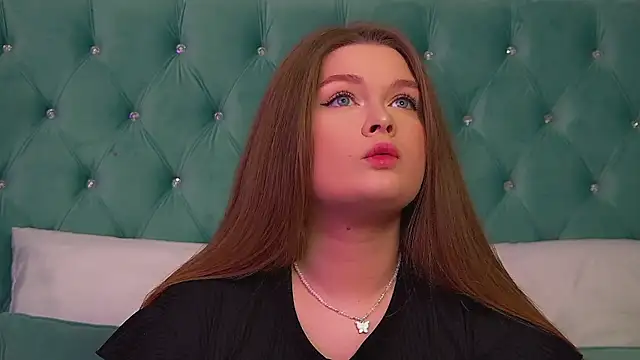 CrystalLyons online show from February 2026 06:10:02 AM