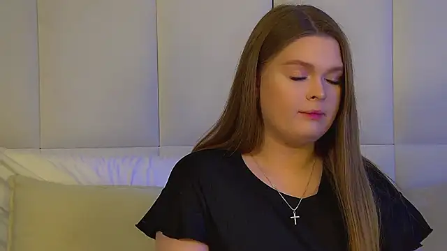 CrystalLyons online show from March 2026 06:26:01 PM