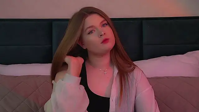 CrystalLyons online show from February 2026 06:19:01 PM