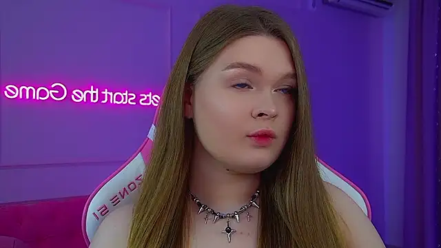 CrystalLyons online show from March 2026 06:20:01 AM