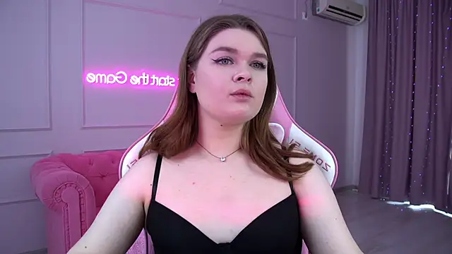 CrystalLyons online show from March 2025 09:13:02 AM