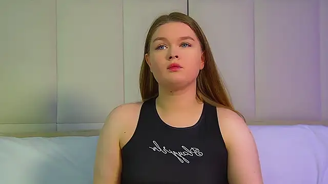 CrystalLyons online show from October 2025 12:06:02 PM