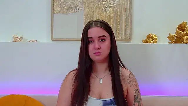 ChristinaMilton online show from February 2026 06:35:02 AM