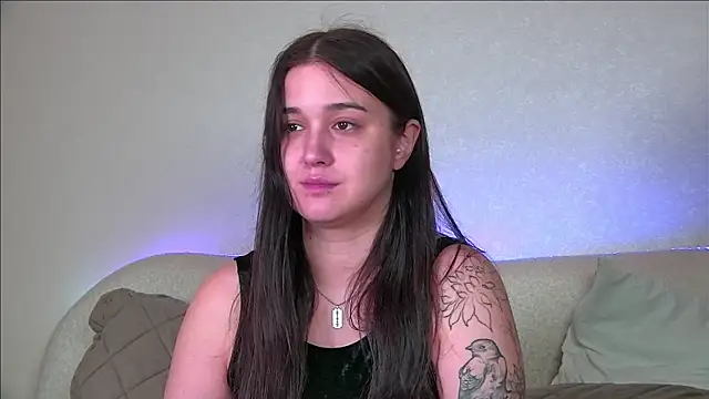 ChristinaMilton online show from October 2025 06:08:02 PM