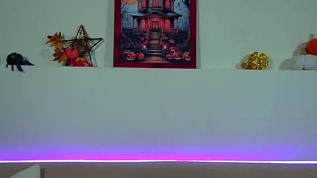 ChristinaMilton online show from October 2025 06:31:01 PM