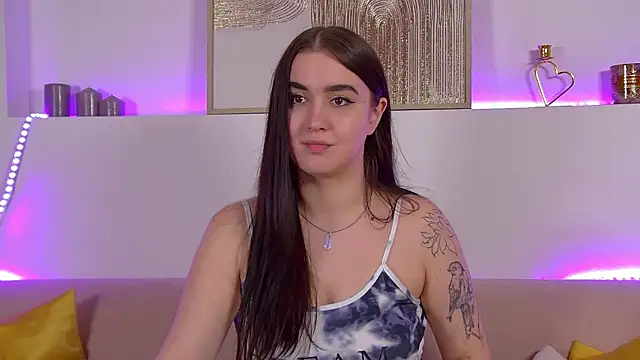 ChristinaMilton online show from March 2025 04:01:01 PM