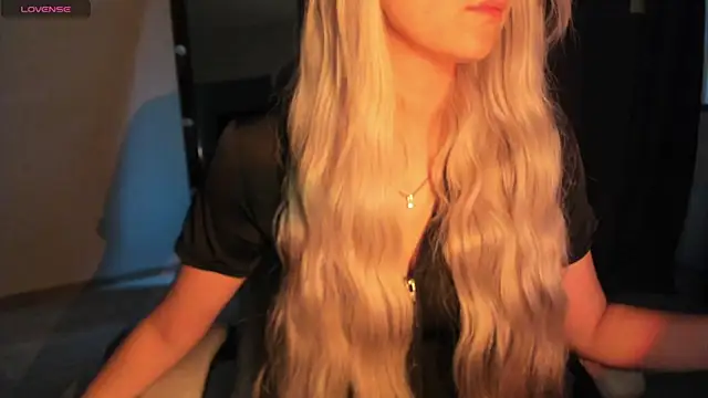 Lana Younes online show from November 2025 11:24:02 AM