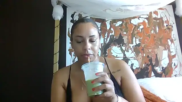 Snapshot of bigbootyjayda chatting on May 2026 02:27:01 PM bigbootyjayda online show from May 2026 02:27:01 PM