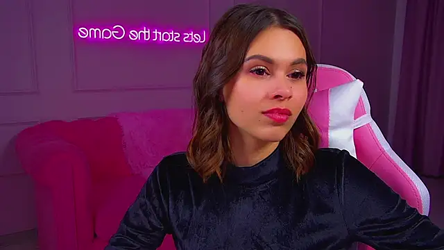 PollyLanders online show from September 2025 08:33:01 PM