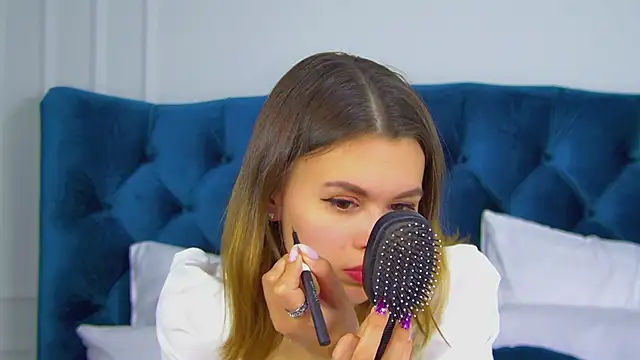 PollyLanders online show from March 2025 04:27:01 AM