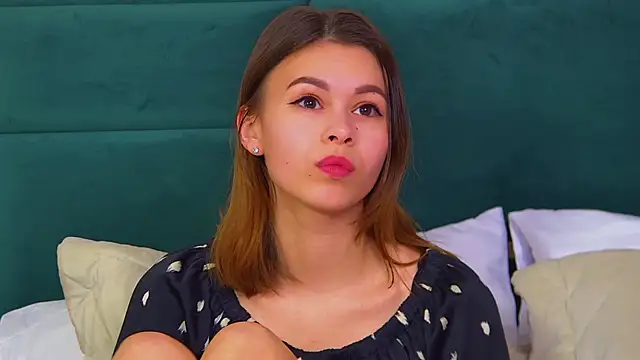 PollyLanders online show from February 2025 03:27:01 PM