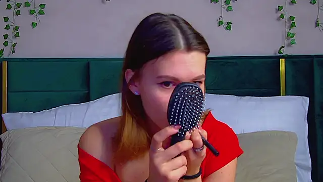 PollyLanders online show from March 2025 06:23:01 PM